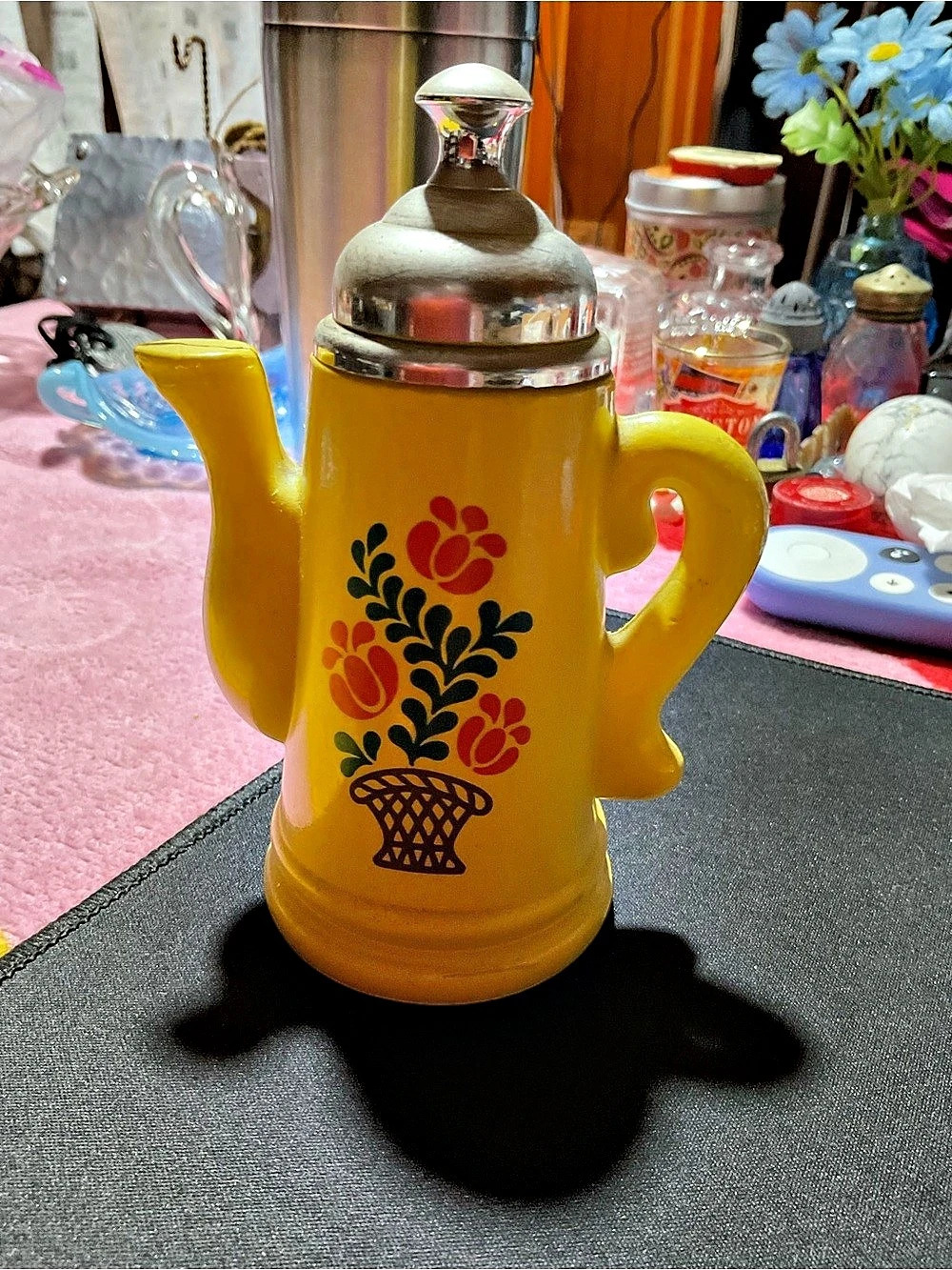 Avon Koffee Klatch Lemon Velvet Bath Foam Decanter Yellow & Green